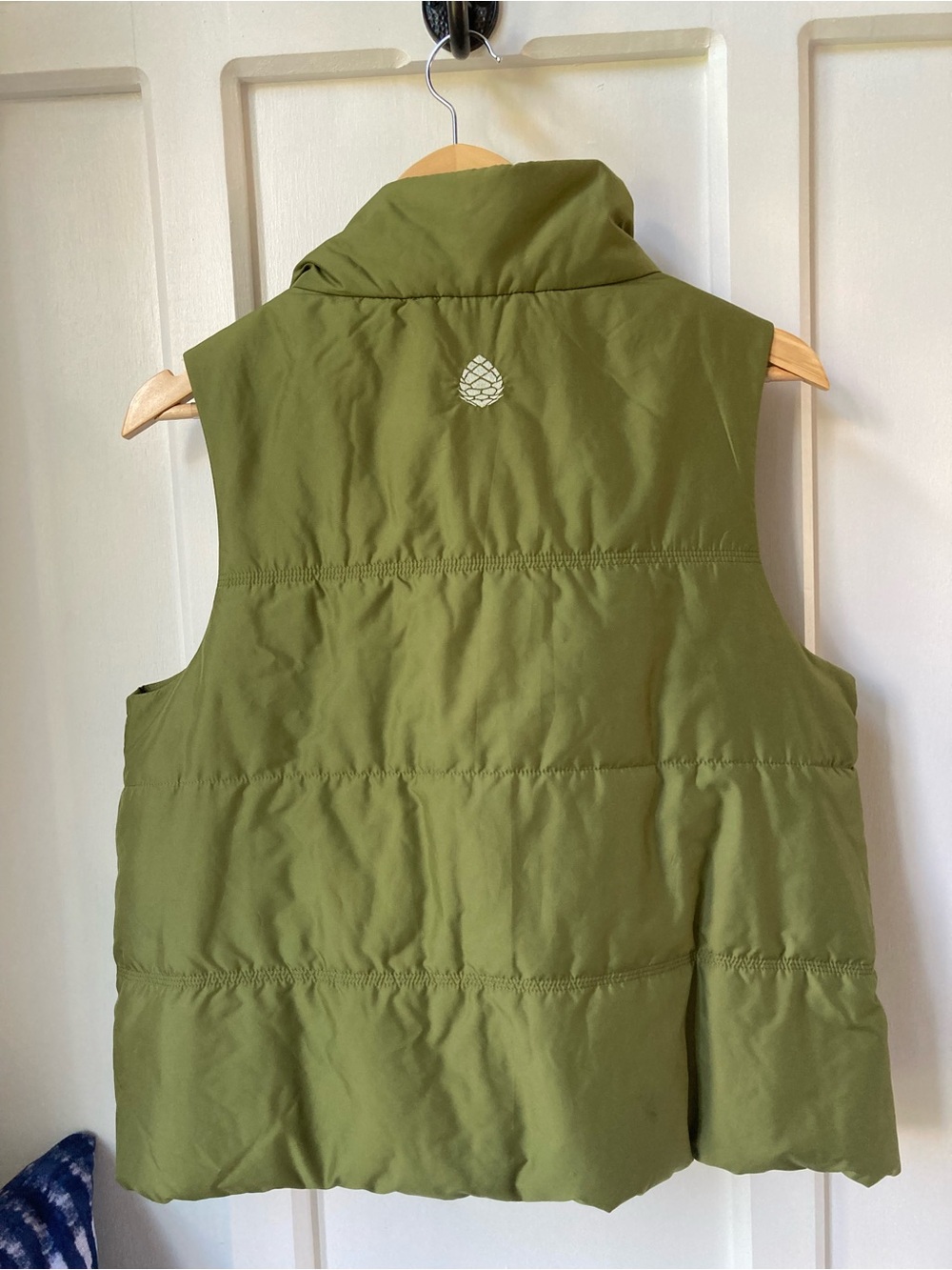 New! With Tags | Stio | Olive Green Puffer Vest with Teal Iining - Picture 7 of 10